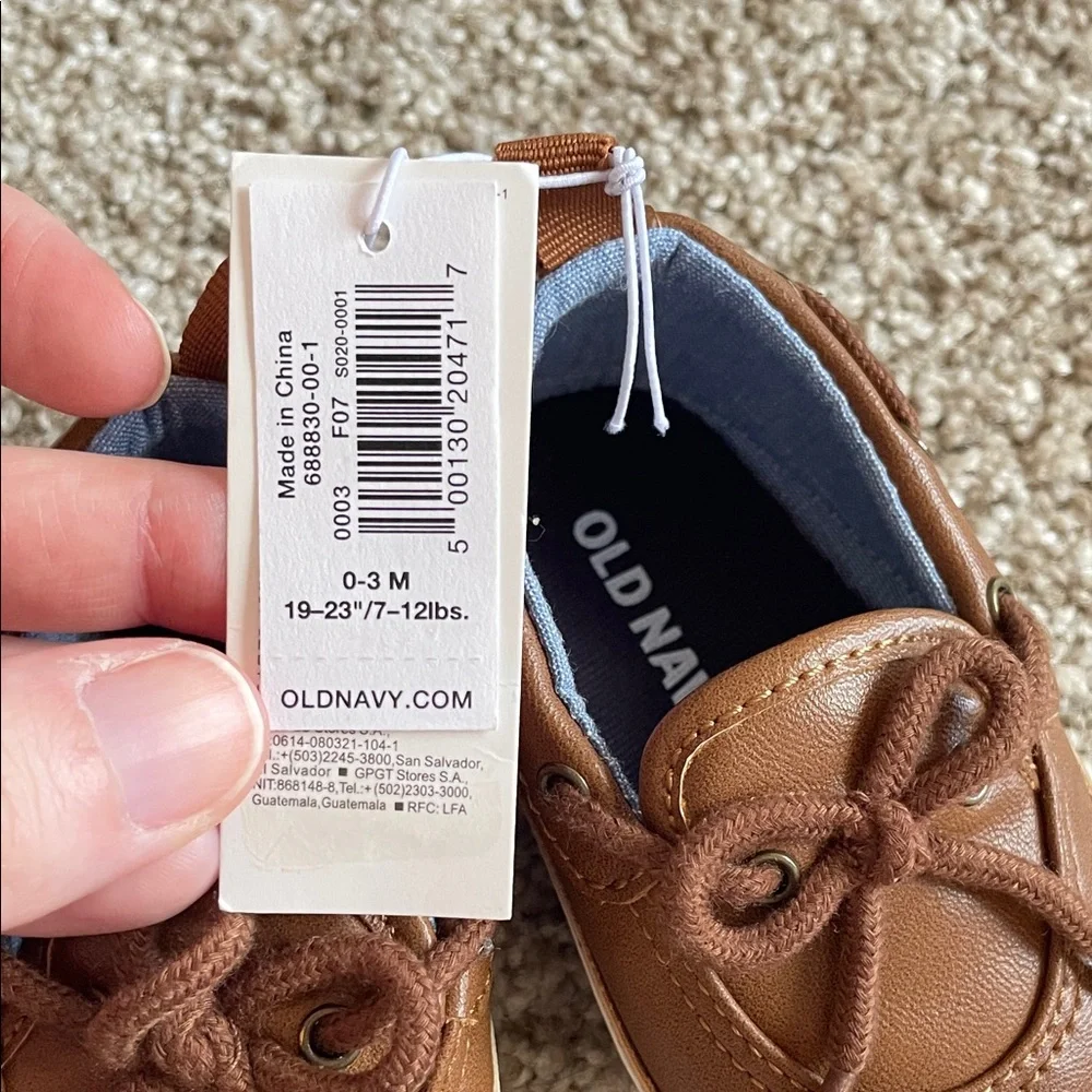 Old Navy boys shoes size 0-3